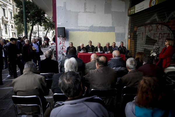 Αφαίρεση τριών ή τεσσάρων συντάξεων τον χρόνο καταγγέλλουν οι συνταξιούχοι