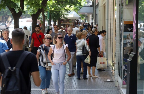 Ανοιχτά τα καταστήματα αύριο Κυριακή 6 Μαΐου