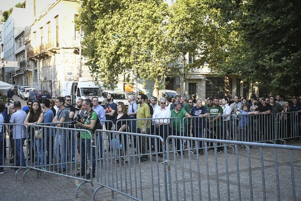 Σε λαϊκό προσκύνημα η σορός του Παύλου Γιαννακόπουλου - Σήμερα η κηδεία