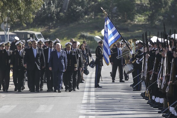 Το ναύσταθμο της Σαλαμίνας επισκέφθηκε ο Ρίβλιν