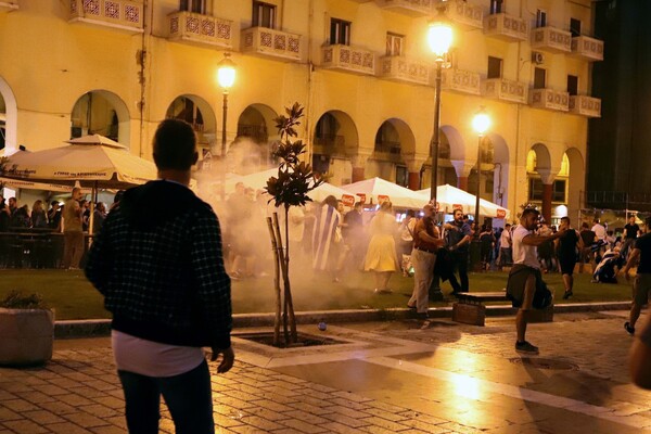 Επεισόδια στη Θεσσαλονίκη μετά το συλλαλητήριο για τη Μακεδονία (ΒΙΝΤΕΟ)