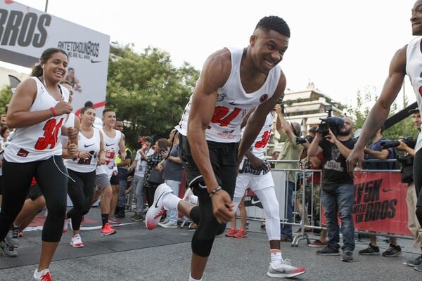 Antetokounbros 5K Run - H Αθήνα έτρεξε για καλό σκοπό με τους αδερφούς Αντετοκούνμπο