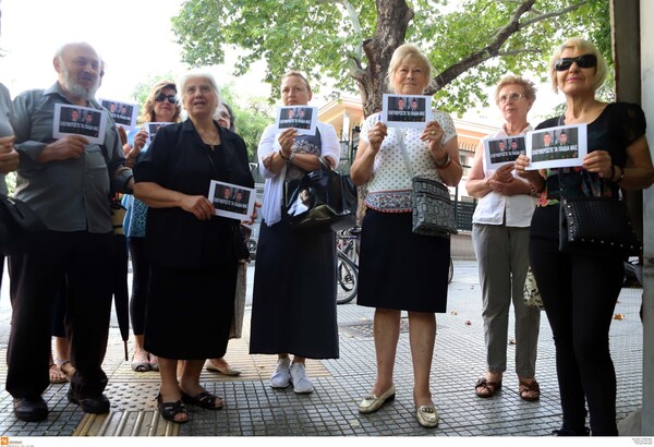 Διαμαρτυρία στο τουρκικό προξενείο της Θεσσαλονίκης για τους δύο Έλληνες στρατιωτικούς