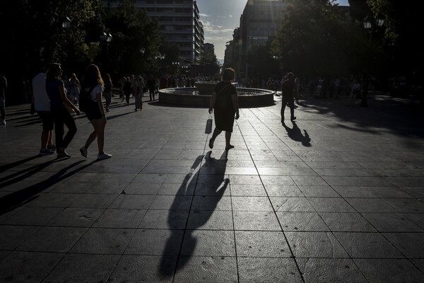 Συνεχίζεται ο καλός καιρός - Πέφτει λίγο η θερμοκρασία