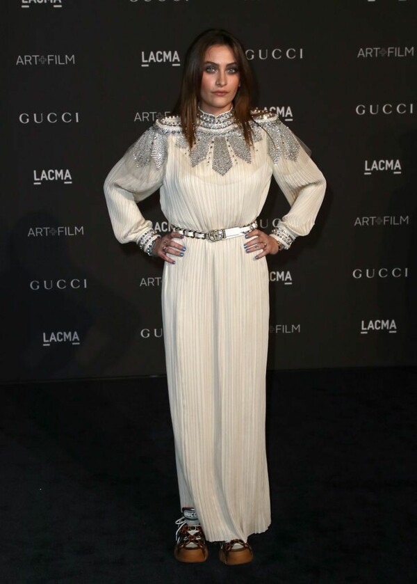 To λαμπερό LACMA: Gucci, η σπάνια εμφάνιση του ζεύγους Σπίγκελ -Κερ και διασημότητες στο κόκκινο χαλί