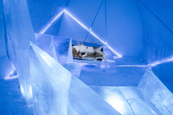 The Ice Hotel - Το ξενοδοχείο από πάγο άνοιξε και πάλι τις πύλες του