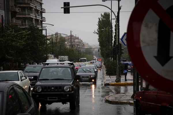 Λήξη συναγερμού στη λεωφόρο Αλεξάνδρας - Κανονικά η κυκλοφορία των οχημάτων