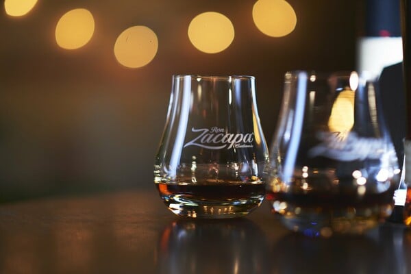 Το ρούμι Zacapa Solera 23 συναντά την τέχνη του Art of Slow