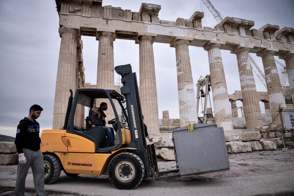 Η αποκατάσταση του Παρθενώνα - Εντυπωσιακές φωτογραφίες από τις εργασίες στην Ακρόπολη