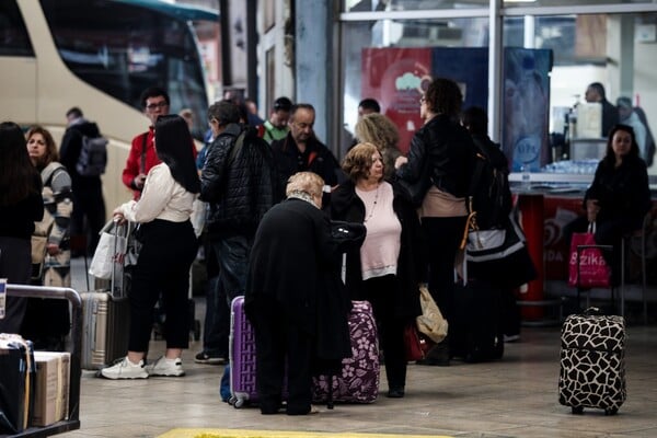 Πάσχα 2019: Αυξημένη η κίνηση σε ΚΤΕΛ, τρένα και αεροδρόμια