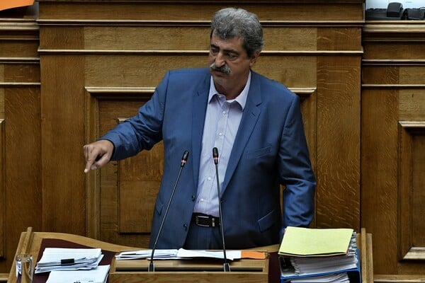 Πηγές ΣΥΡΙΖΑ για άρση ασυλίας Πολάκη: Η κυβέρνηση πήγε για μαλλί και βγήκε κουρεμένη