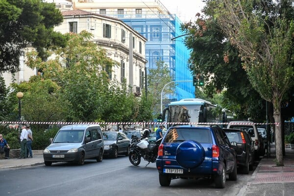 Τοσίτσειο Σχολείο: Τι συμφώνησαν Μπακογιάννης και Μπαμπινιώτης για το κτίριο που εκκενώθηκε