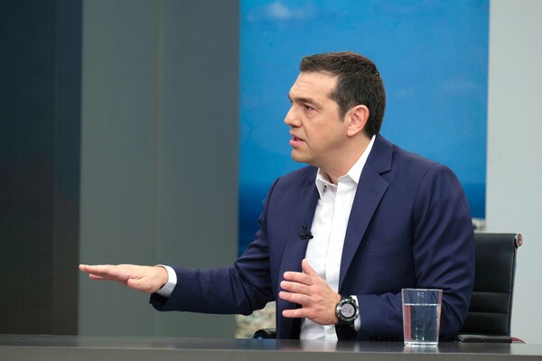 Τσίπρας: Ο Μητσοτάκης έχει «προγραμματικούς σκελετούς» στα συρτάρια του