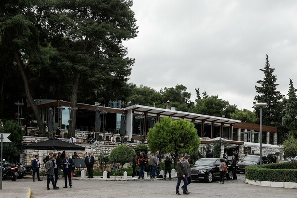 Κλειστό γεύμα Μητσοτάκη -Σι Τζινπίνγκ: Ποιοι ήταν οι καλεσμένοι - Η αναφορά του πρωθυπουργού στα Γλυπτά του Παρθενώνα