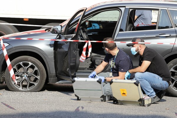 Μαφιόζικο χτύπημα στο Χαϊδάρι: Η λευκή μοτοσικλέτα και ο ρόλος των δύο αστυνομικών