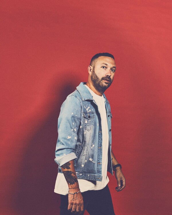 Ο Nic Fanciulli έχει παίξει μουσική ακόμα και σε ειρηνευτική αποστολή στη Βοσνία