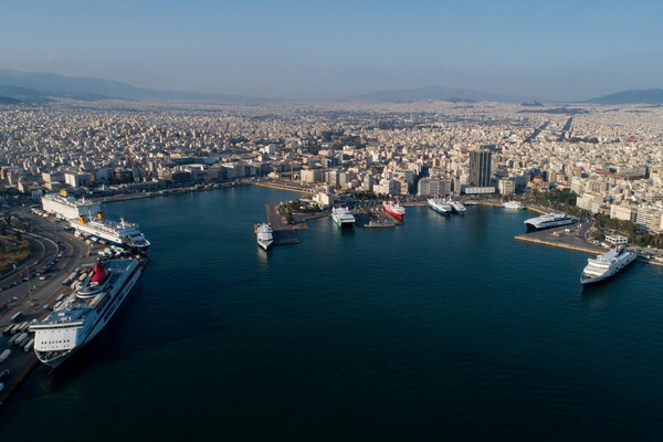 Πειραιάς: Θετικός στον κορωνοϊό ναυτικός σε πλοίο με πλήρωμα 382 ατόμων