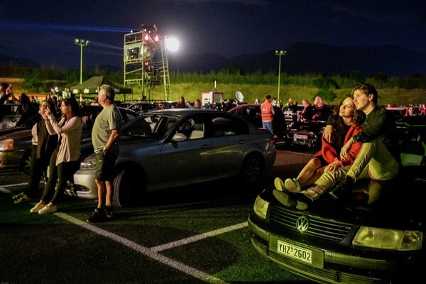 Το πρώτο drive-in Φεστιβάλ της Γλυφάδας ξεκίνησε - Φωτογραφίες από την έναρξη με τη συναυλία της Νατάσας Θεοδωρίδου