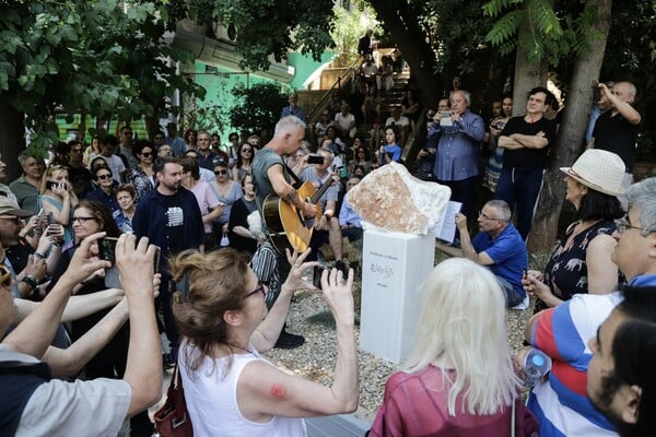 Μια συναυλία για την Αρλέτα - Στα αποκαλυπτήρια του γλυπτού της στα Εξάρχεια