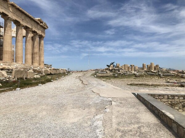 Διαδρομές για τα ΑΜΕΑ στην Ακρόπολη - Τι προβλέπει η νέα μελέτη του ΚΑΣ