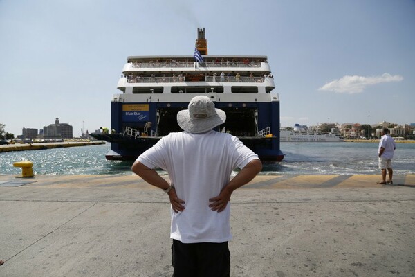 Μετακινήσεις: Τι αλλάζει από αύριο σε αεροπλάνα, πλοία, τρένα, ΚΤΕΛ