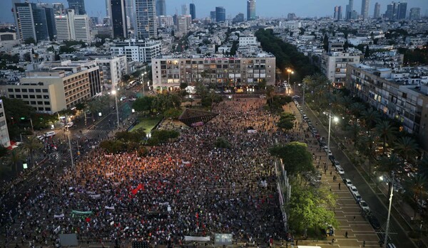 Χιλιάδες Εβραίοι και 'Αραβες ενωμένοι κατά της προσάρτησης των εποικισμών