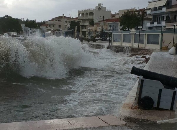 Η κακοκαιρία «Ιανός» χτύπησε Κεφαλονιά, Ζάκυνθο, Ιθάκη - Πλημμύρες, διακοπές ρεύματος, πεσμένα δέντρα