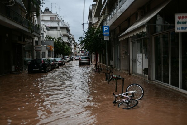 ΥΠΟΙΚ: Προκαταβολή επιχορήγησης στις επιχειρήσεις που έχουν πληγεί από θεομηνίες