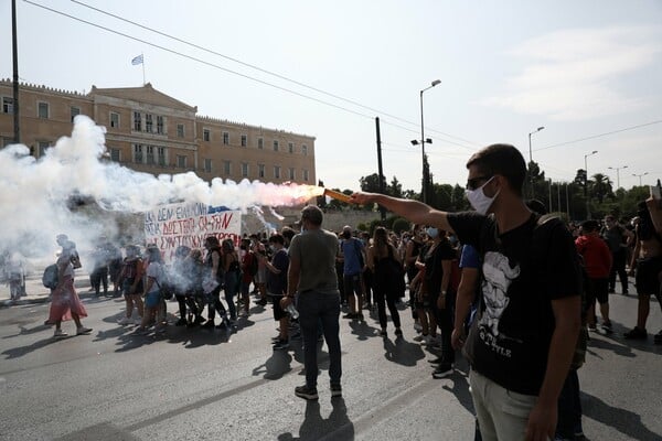 Πανεκπαιδευτικό συλλαλητήριο στην Αθήνα για τα μέτρα στα σχολεία- Τι ζητούν οι μαθητές