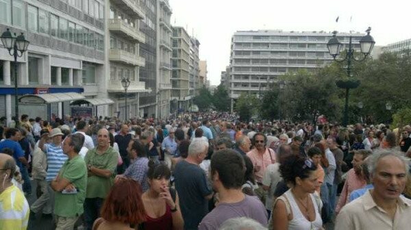 Φωτογραφίες από το Σύνταγμα - τώρα