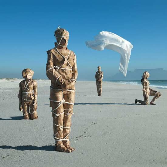 Ο Storm Thorgerson λυγίζει την πραγματικότητα