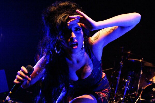 20 Μεγάλες Φωτογραφίες της Amy Winehouse