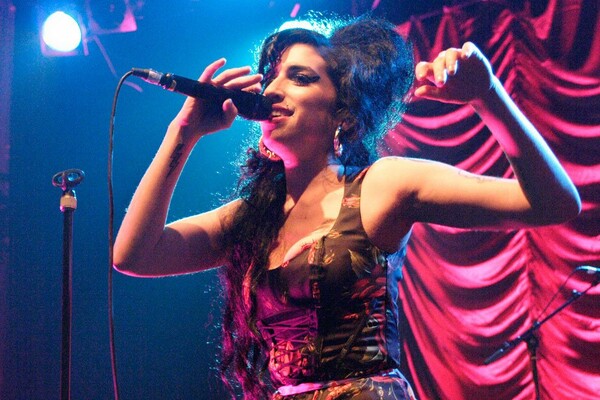 20 Μεγάλες Φωτογραφίες της Amy Winehouse