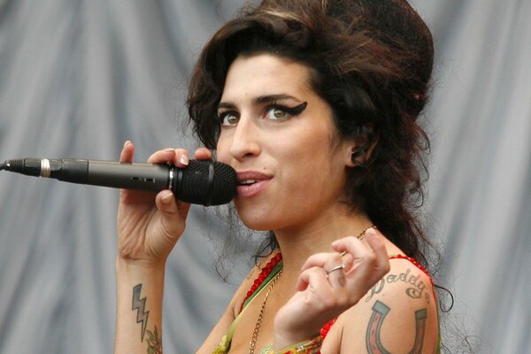 20 Μεγάλες Φωτογραφίες της Amy Winehouse