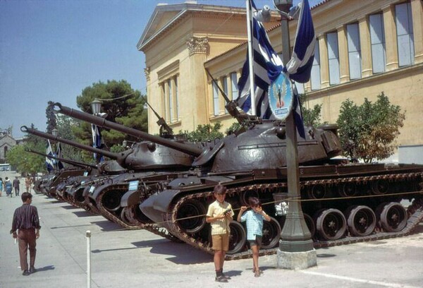 34 έγχρωμες φωτογραφίες της φτωχής Αθήνας του 1968-1970