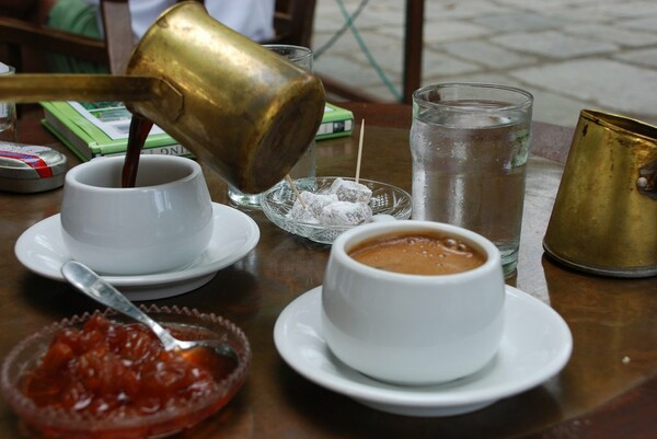 Καφές ελληνικός: λέει την τύχη και... την φτιάχνει