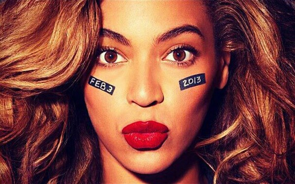 Η Beyoncé στο ημίχρονο του χθεσινού Super Bowl