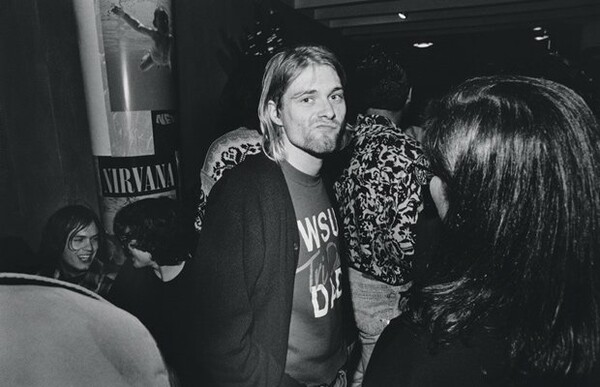 Kurt Cobain: 13 φωτογραφίες απο τον Charles Peterson 