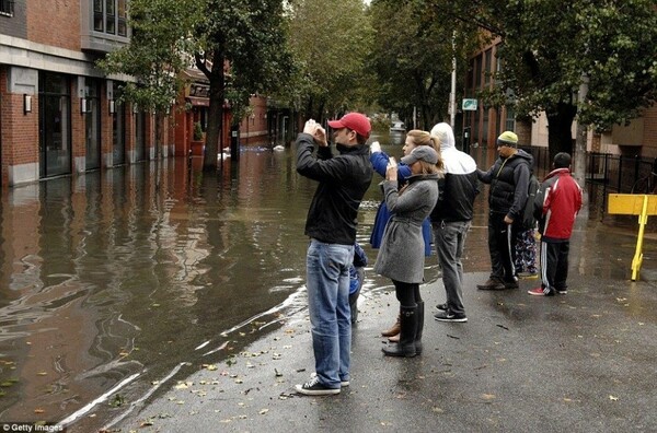  Eικόνες από το πέρασμα του Τυφώνα Sandy ένα χρόνο μετά 