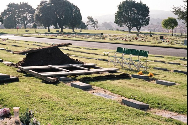 Colma: Η Necropolis της Αμερικής.