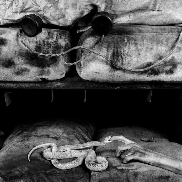 Οι πανέμορφες "βρώμικες" φωτογραφίες του Roger Ballen