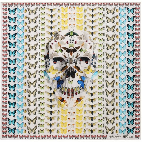 Τώρα και φουλάρια Damien Hirst! 