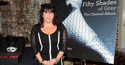 Η Νέα Υόρκη παραληρεί για τη συγγραφέα του «50 Shades of Grey»