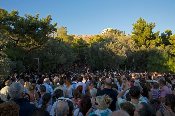 57 μεγάλες φωτογραφίες απ' την Κυριακή της Μαρίας Κάλλας