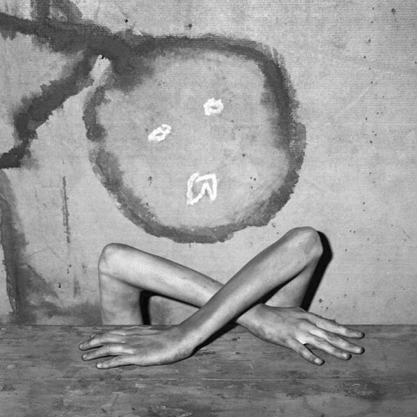 Οι πανέμορφες "βρώμικες" φωτογραφίες του Roger Ballen