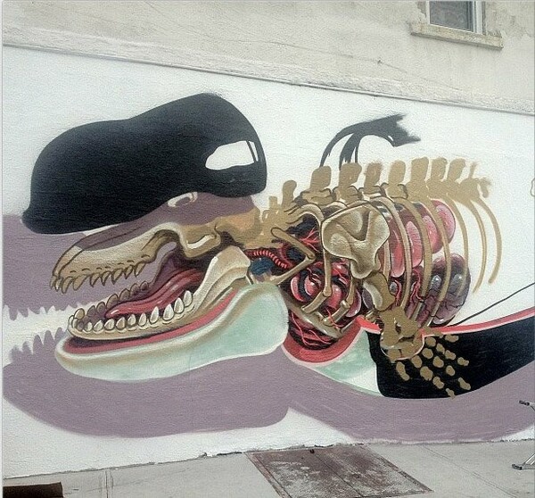 Nychos: Μαθήματα ανατομίας από τον street artist που λατρεύει να διαμελεί 