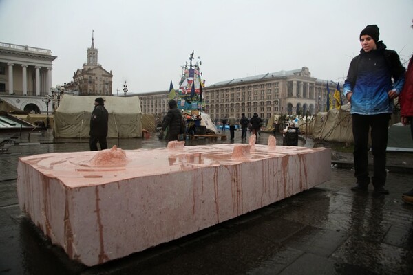 Και η street art σκηνή στο πλευρό των διαδηλωτών του Κιέβου