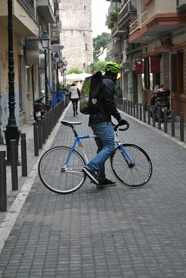  Fixed Gear, δέματα, και γκάζια στον Θερμαϊκό