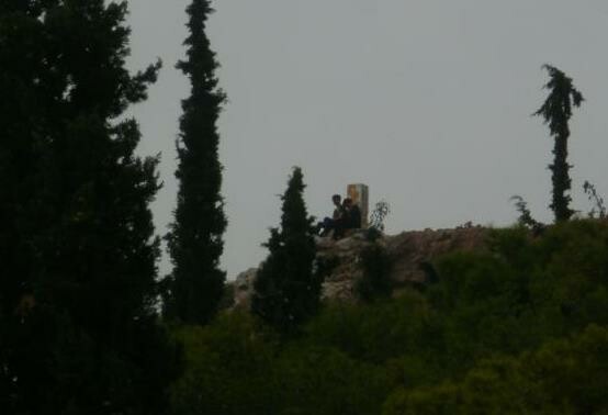 Ένα ζευγάρι στον Λόφο του Στρέφη