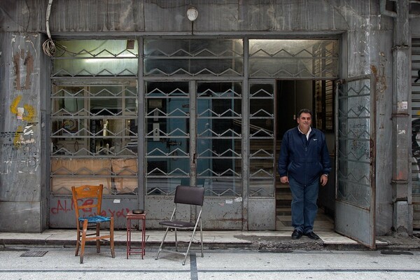 Η Μάγδα Σγουρίδη και η Μαρίλη Ζάρκου αποτυπώνουν τις στοές της Αθήνας